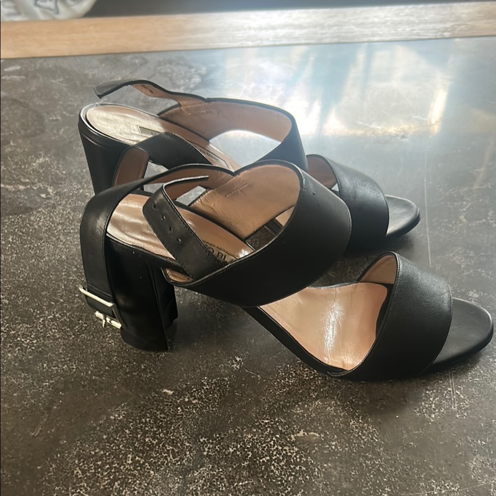 Manolo Blahnik Black Leather Sandals - Picture 4 of 5